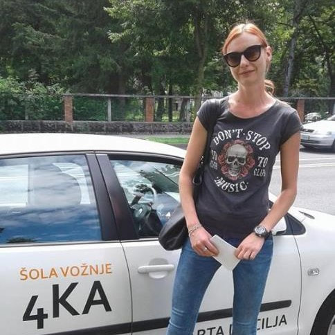 Eva Černjavič, vozniški izpit B kategorija